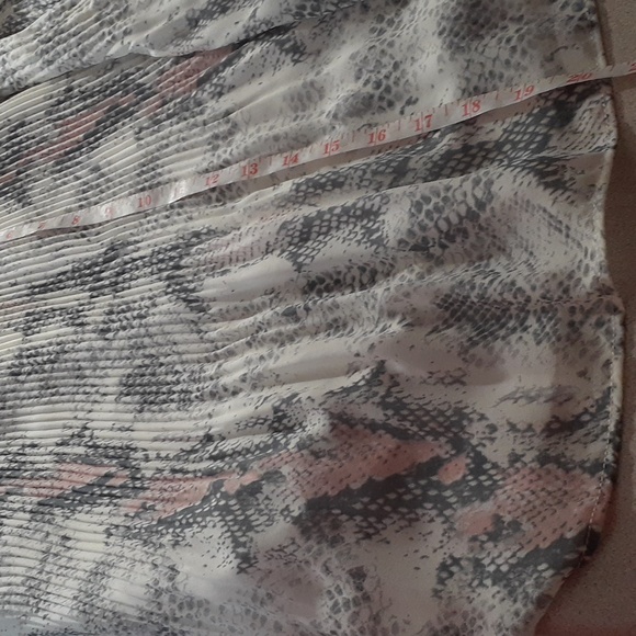 Tribal Jeans Medium Blouse - Picture 11 of 16